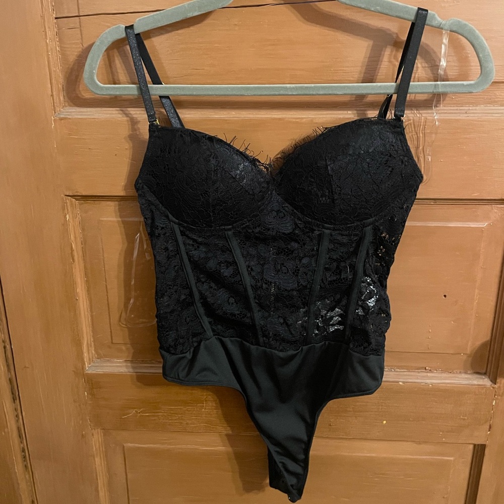 NWT Revamped Padded Eyelash Lace Corset Button Snap Bodysuit